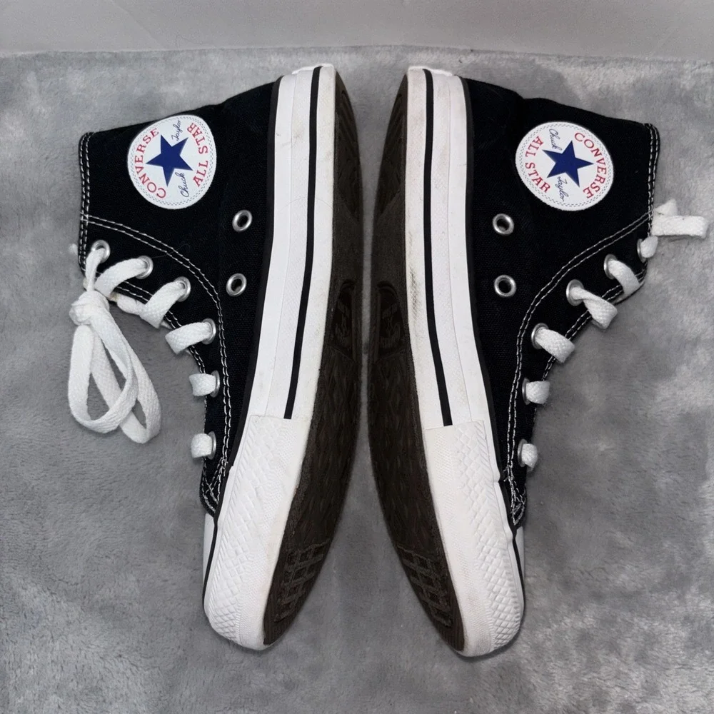 Converse Chuck Taylor All Star High Tops Black/White Canvas Youth Size 1
